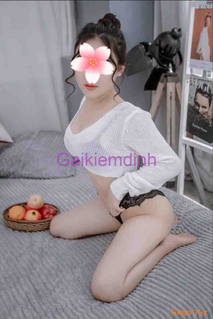 Thùy Dương-Xinh xắn cute, làm tình siêu ngon