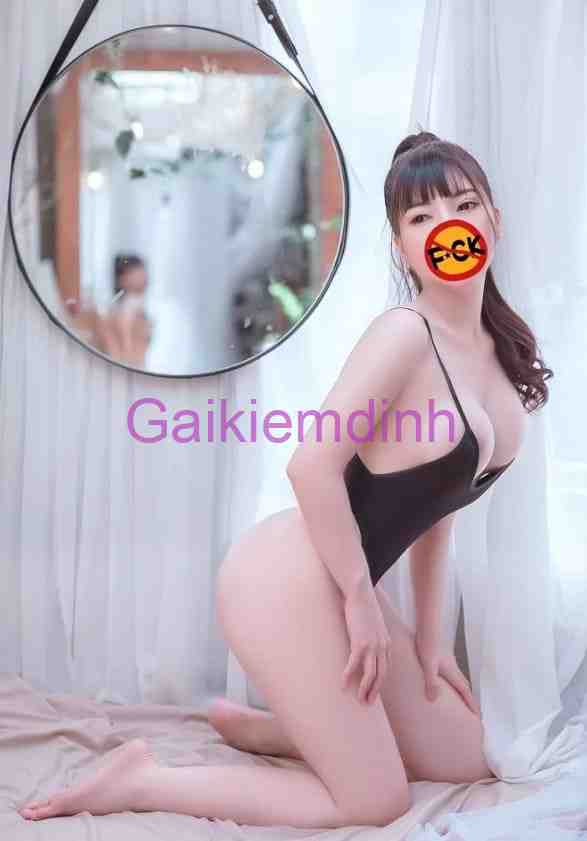 Quỳnh Búp Bê-Gái Gọi BMT Mặt Xinh-Thân Hình Đẹp-Vú To-Bím Múp