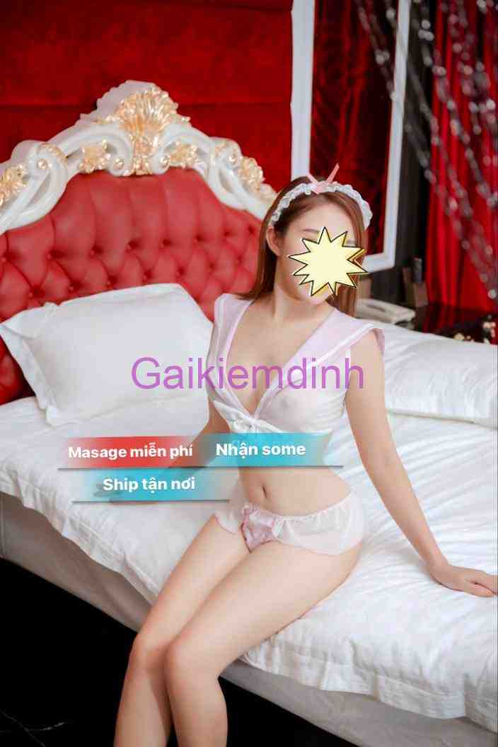 Em Gái Linh Linh – Gái Xinh Nhận Some Làm Tình Hết Mình